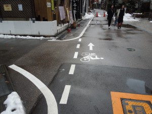 細街路進入